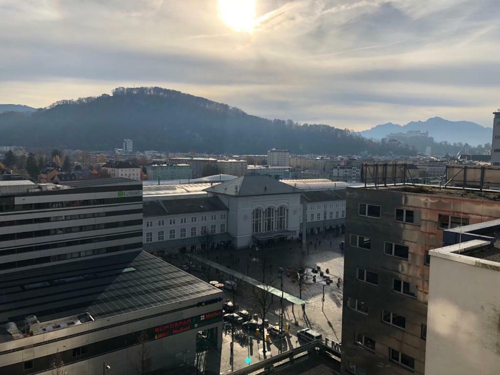 Apartman 8 *